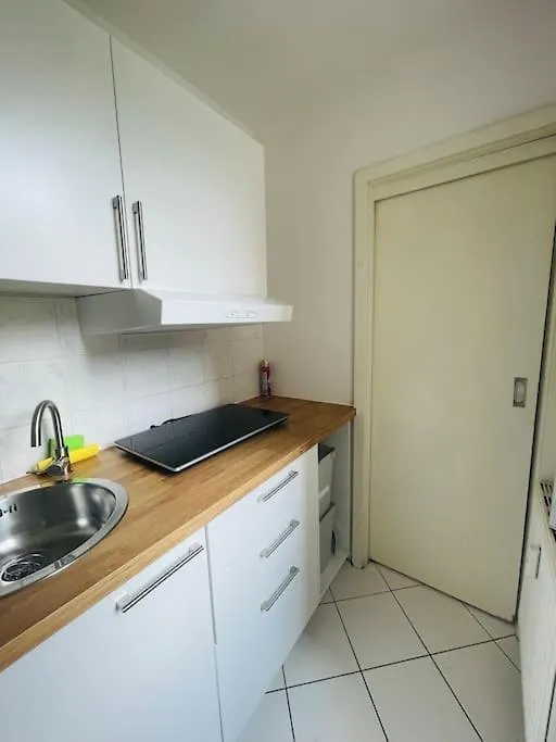 Apartment Studio-Apartment Mit Balkon Dresden