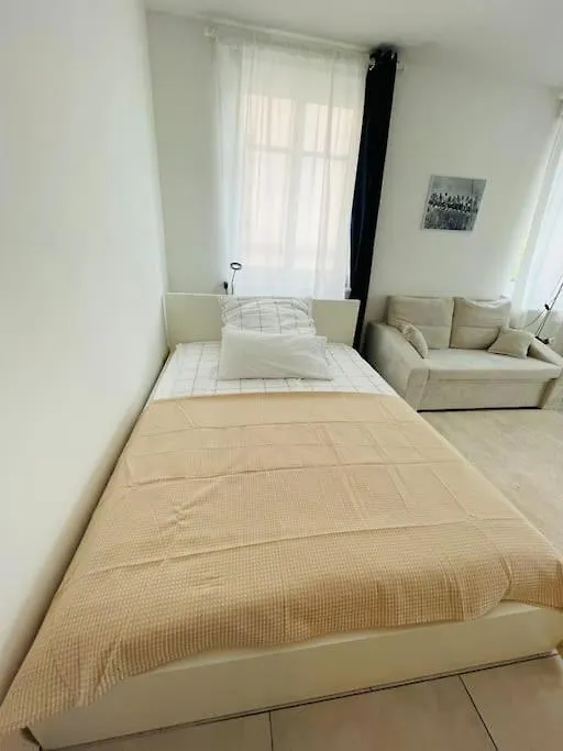 Studio-Apartment Mit Balkon Dresden 0*,  Germany