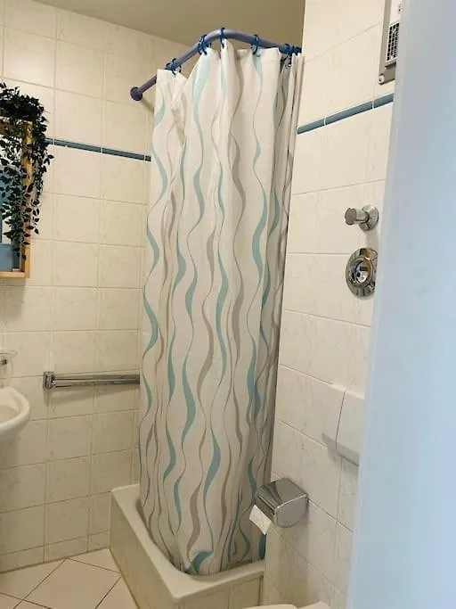 Studio-Apartment Mit Balkon 드레스덴 아파트